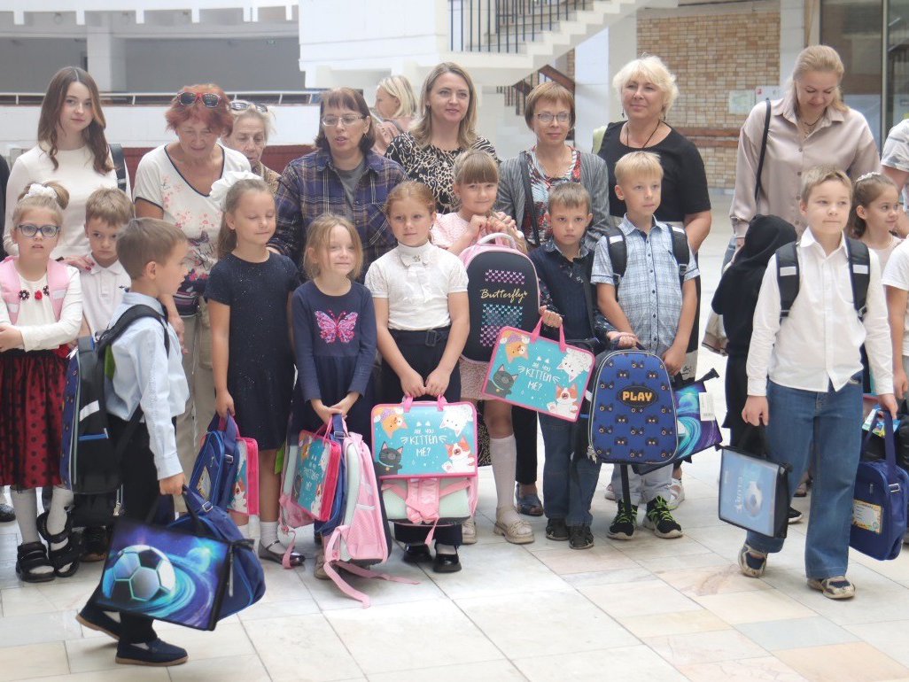 В Воронеже состоялось праздничное мероприятие для детей-сирот, приуроченное ко Дню знаний.