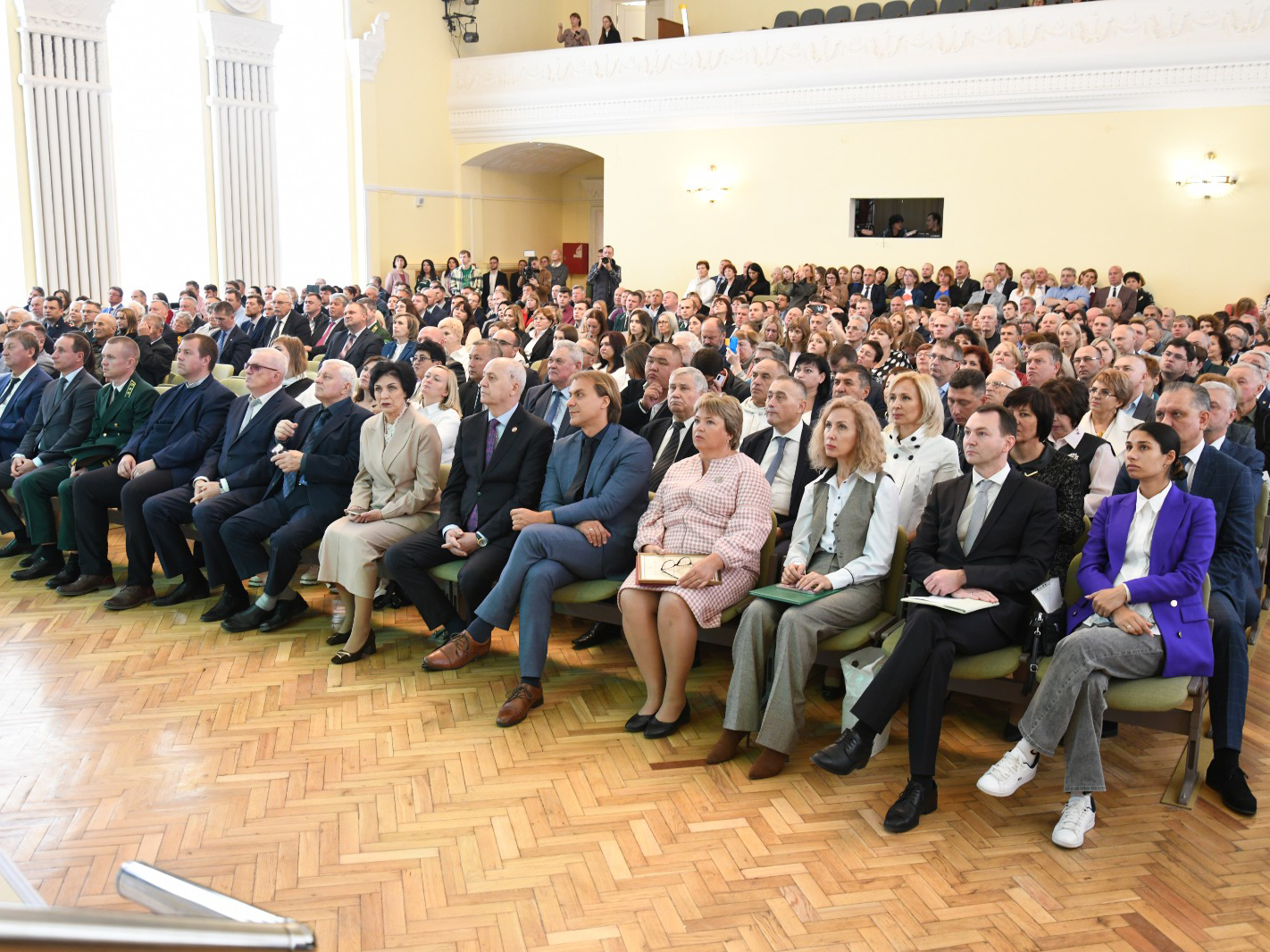 В честь юбилейной даты Воронежского лесотехнического университета прошло награждение его сотрудников .
